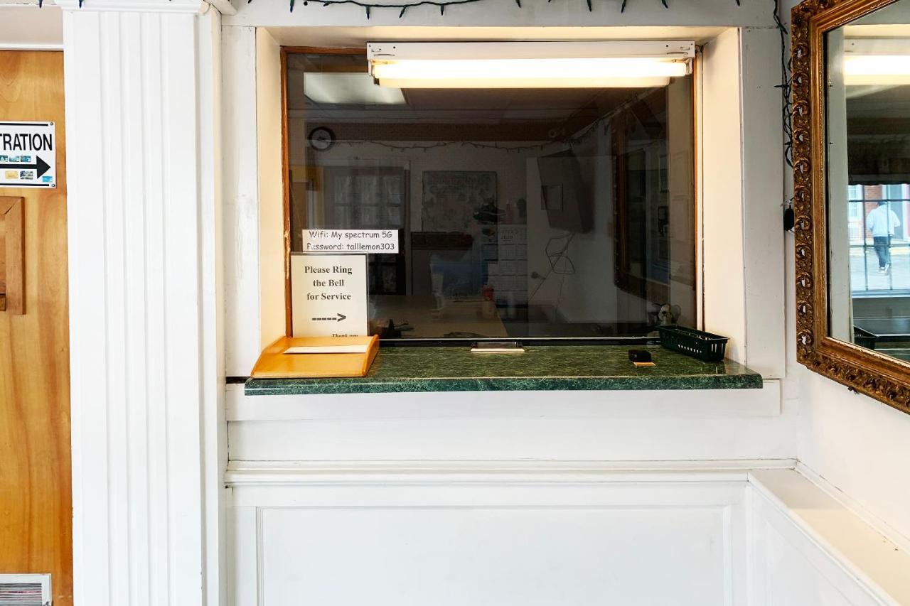 Hotel Portsmouth Oh エクステリア 写真